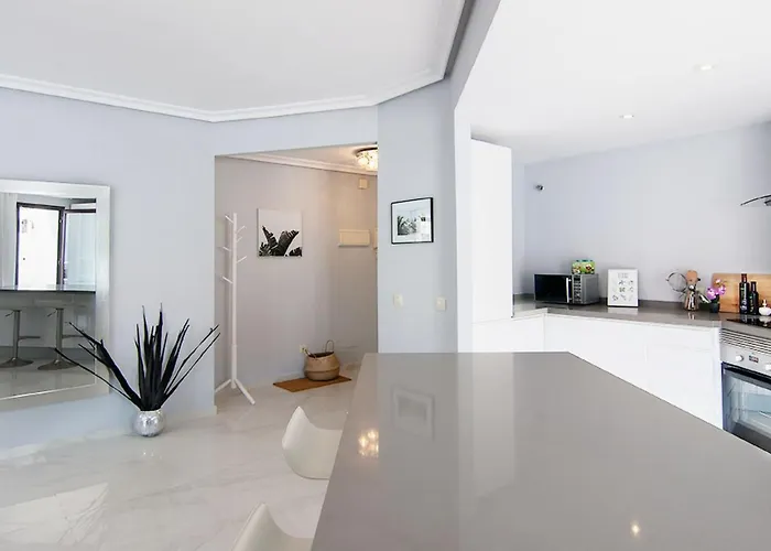 Apartament La Maestranza By Interhome